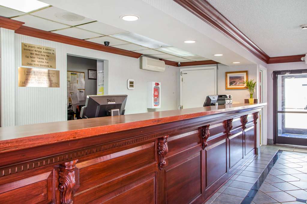 Motel Hometowne By Red Roof Egg Harbor-atlantic City Airport 3*